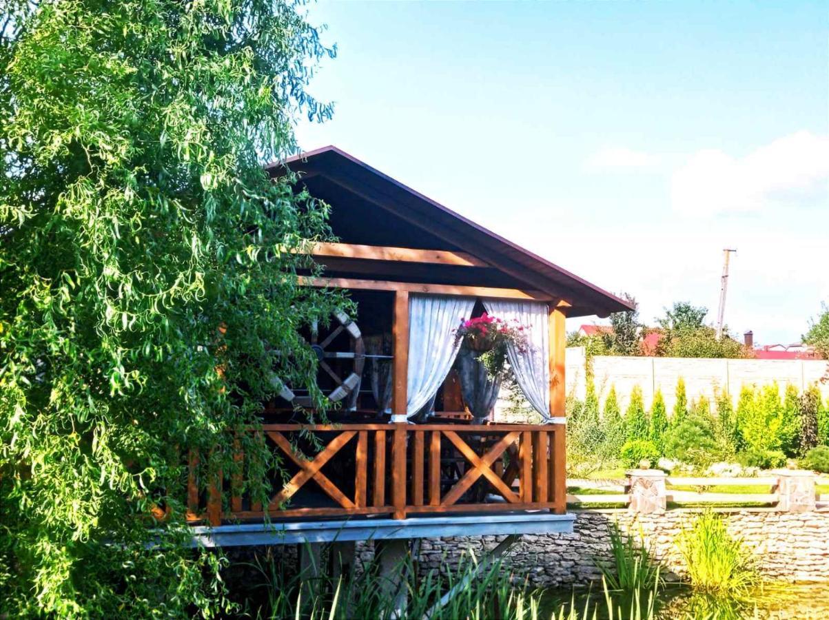 Готельно-Ресторанний Комплекс Прованс Парк Pochaiv Exterior photo